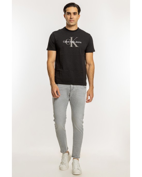 T-Shirt Calvin Klein μαύρο ΚΟΝΤΟΜΑΝΙΚΕΣ